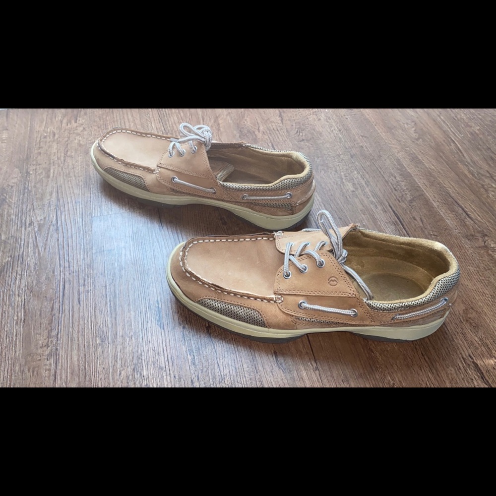 Men’s 10.5 Magellan Boat Shoes (Academy) EUC!